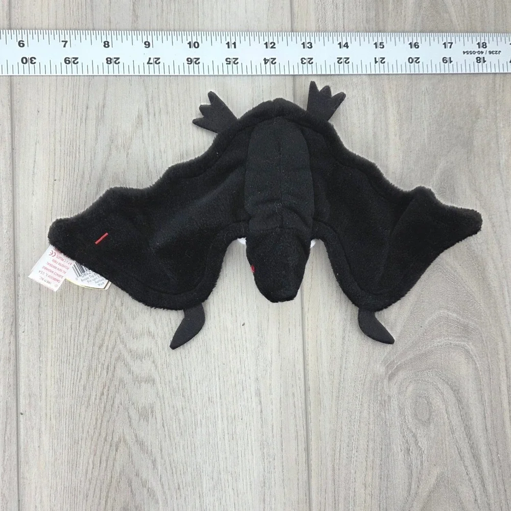 NWT-RETIRED -Radar-Ty Beanie Baby the Bat Black Plush Vintage 1995-bent tag